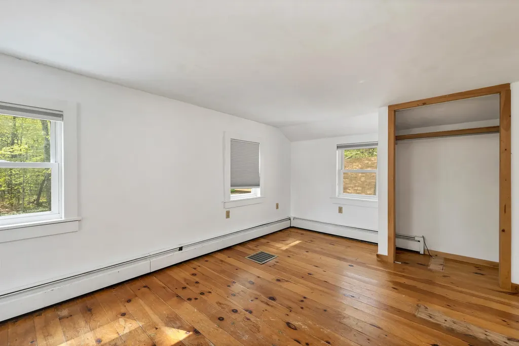 8 Avery Road Campton NH 03223