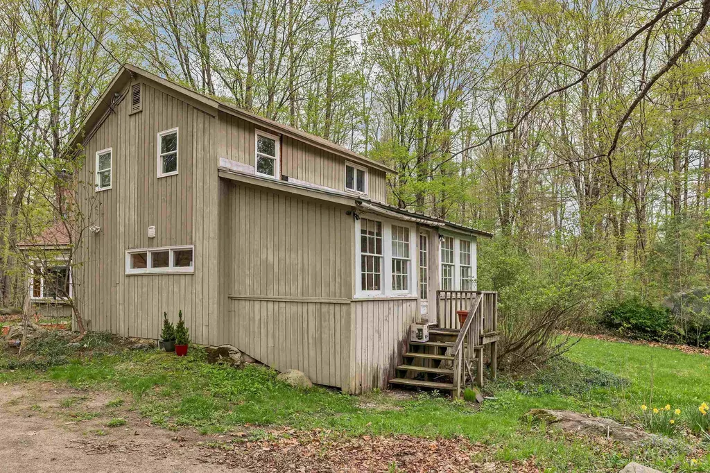 8 Avery Road Campton NH 03223