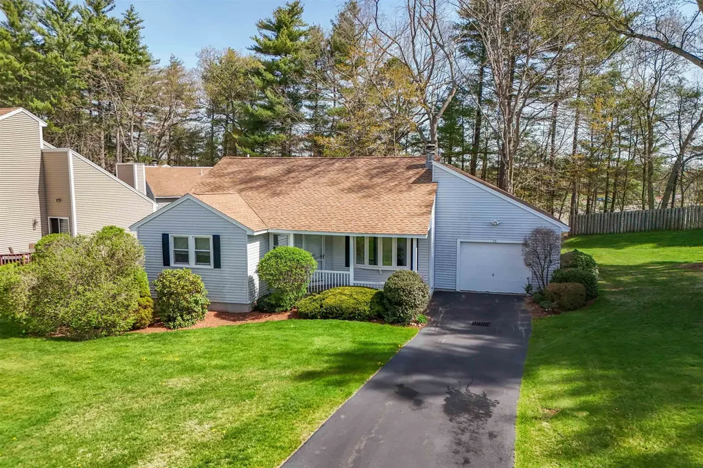 16 Jamaica Lane Nashua NH 03063
