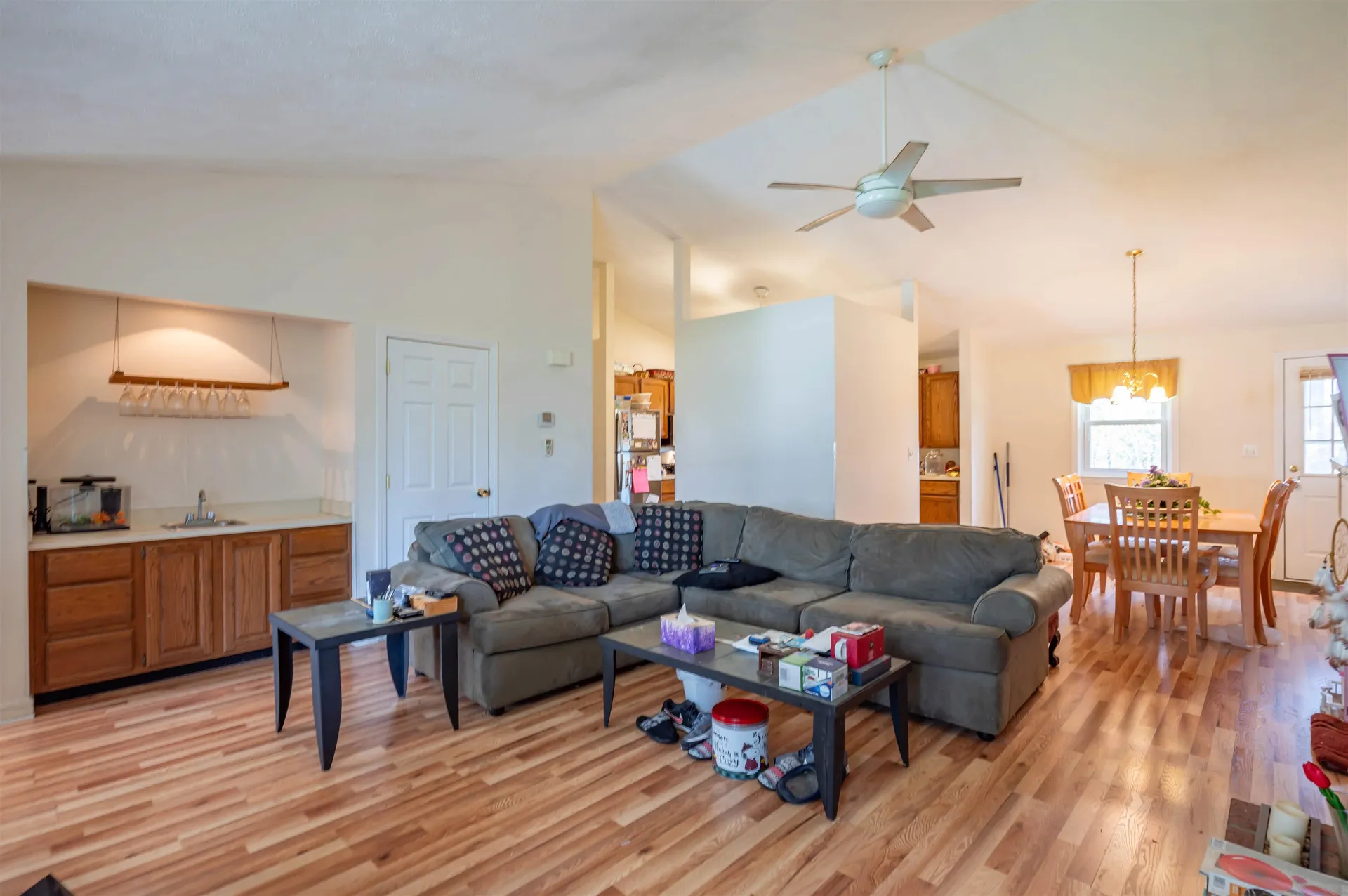 16 Jamaica Lane Nashua NH 03063