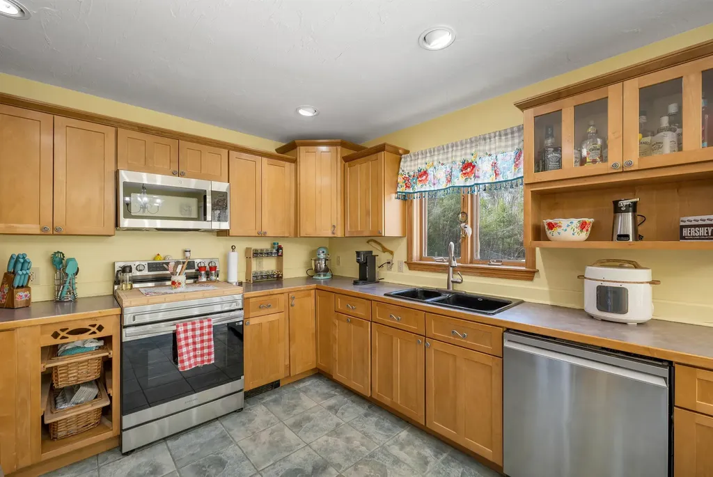 56 North Road Gilmanton NH 03837
