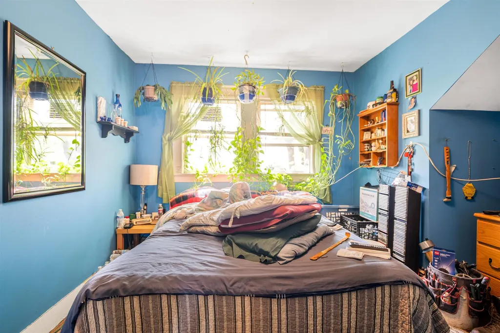 4 Fossa Avenue Nashua NH 03060