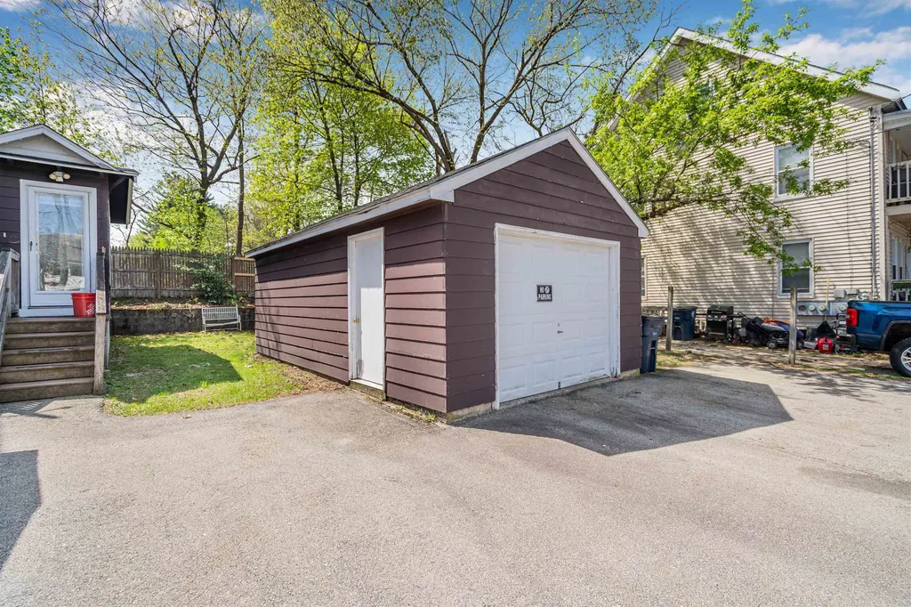 4 Fossa Avenue Nashua NH 03060