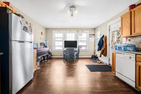 4 Fossa Avenue Nashua NH 03060