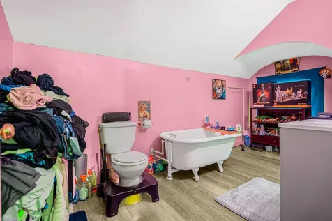 4 Fossa Avenue Nashua NH 03060