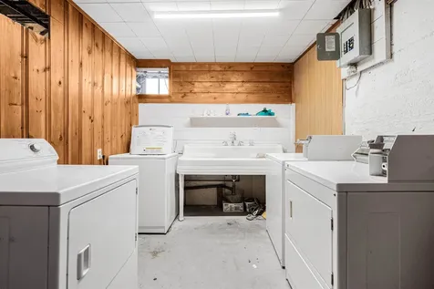 4 Fossa Avenue Nashua NH 03060