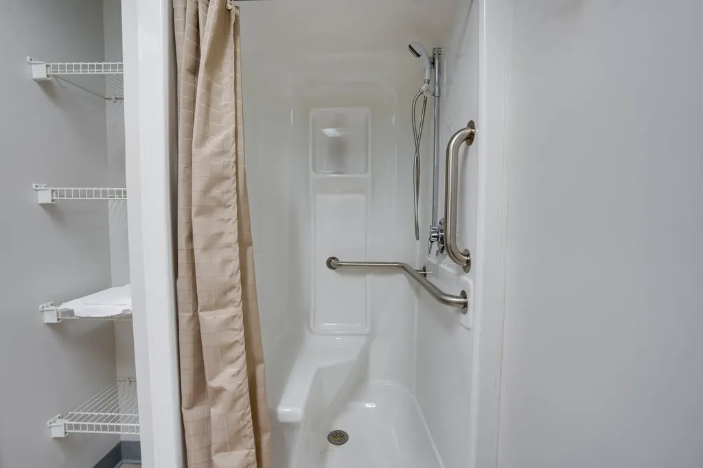 14 Maple Street Gilford NH 03249