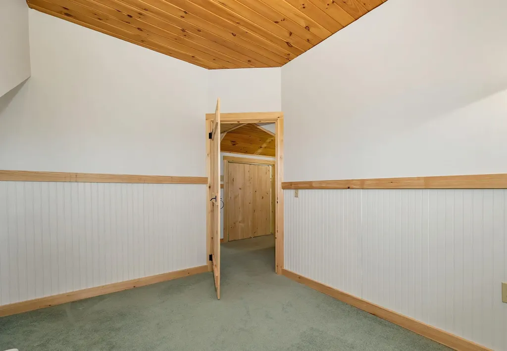 220 Groton Hollow Road Rumney NH 03266