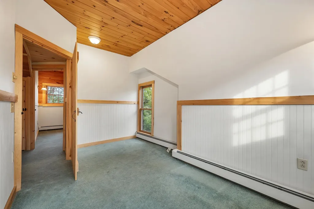 220 Groton Hollow Road Rumney NH 03266