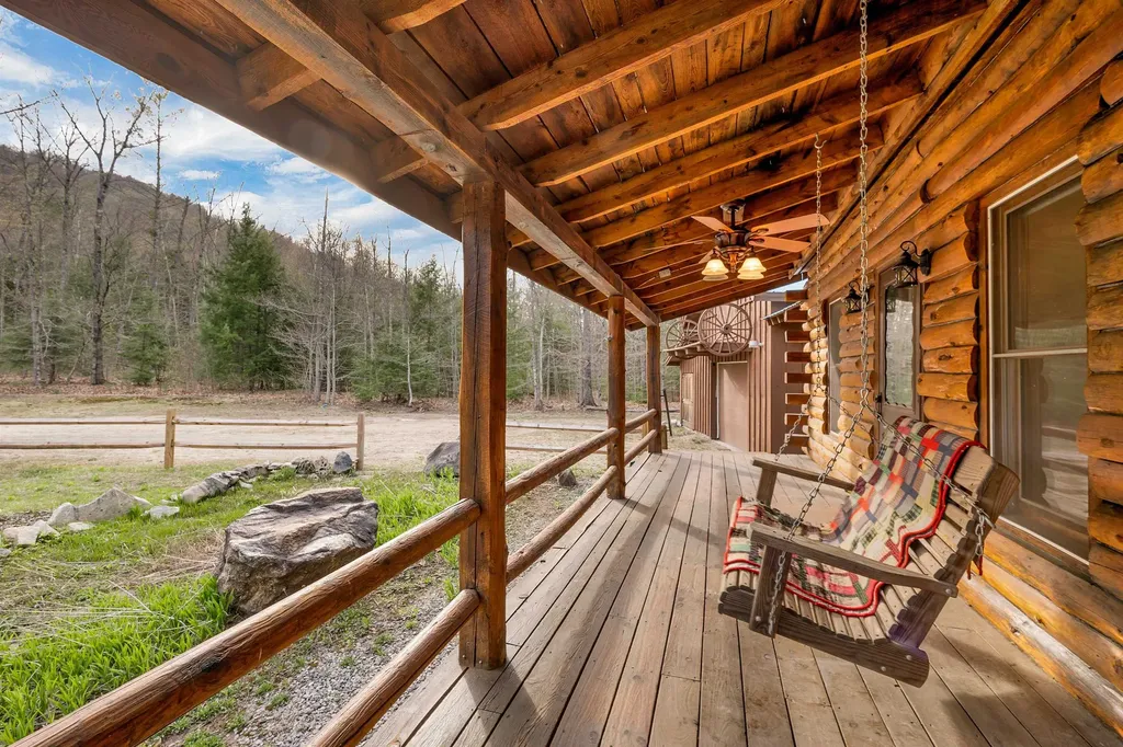 220 Groton Hollow Road Rumney NH 03266