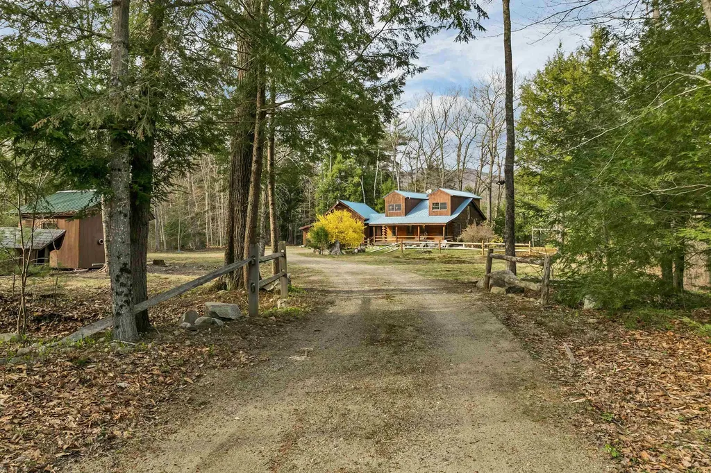 220 Groton Hollow Road Rumney NH 03266