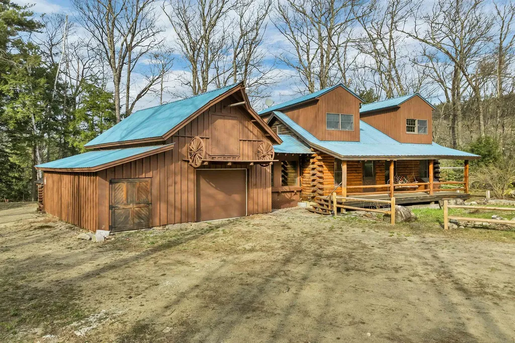 220 Groton Hollow Road Rumney NH 03266