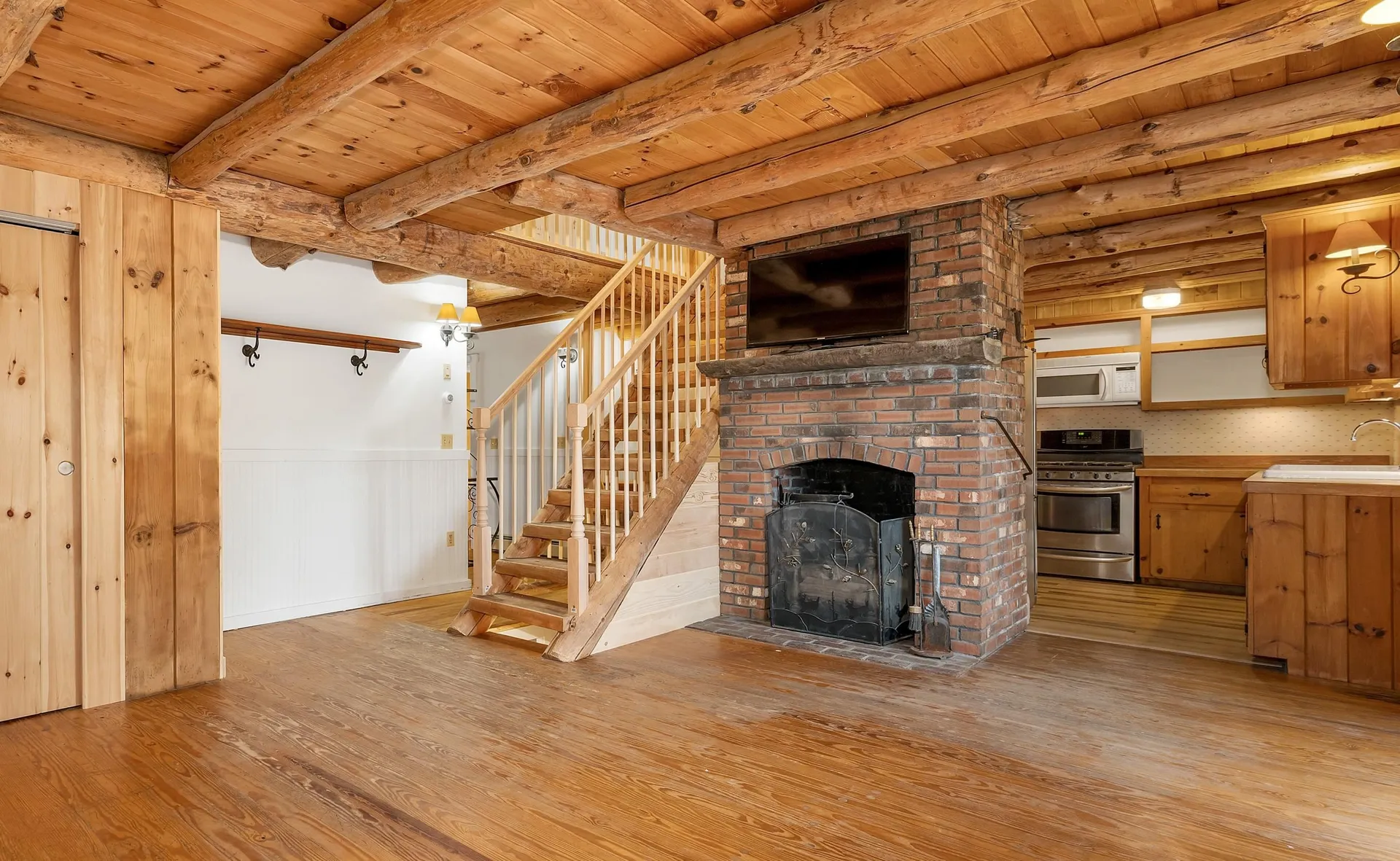 220 Groton Hollow Road Rumney NH 03266