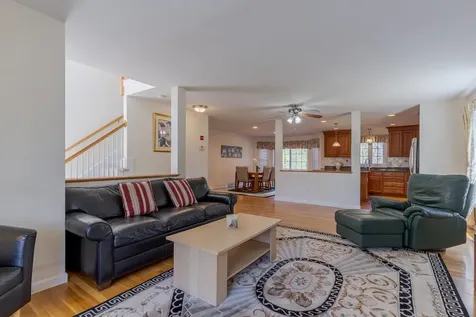 7 Piper Lane Lee NH 03861