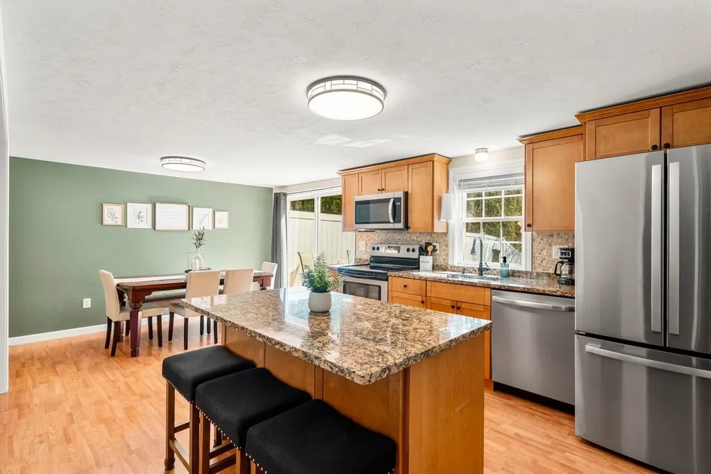 19 Deerwood Drive Amherst NH 03031
