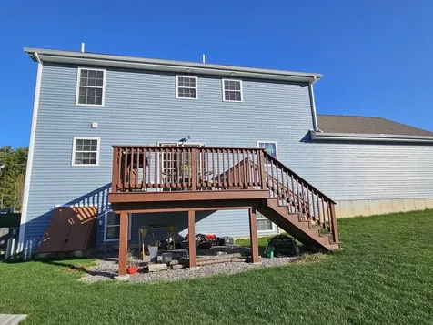 88 Creekside Drive Manchester NH 03109