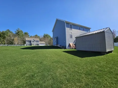 88 Creekside Drive Manchester NH 03109
