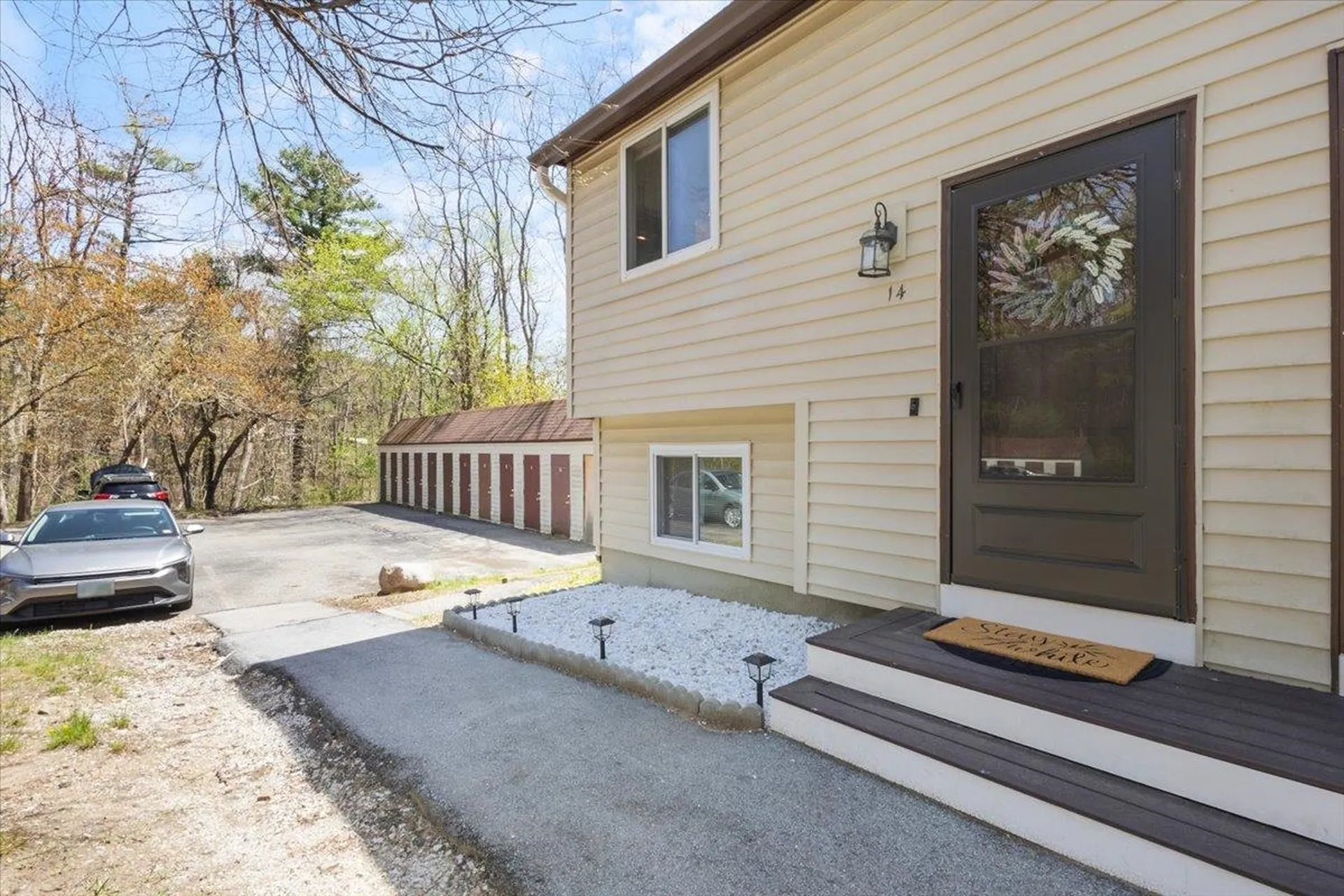 901 Mammoth Road Manchester NH 03104