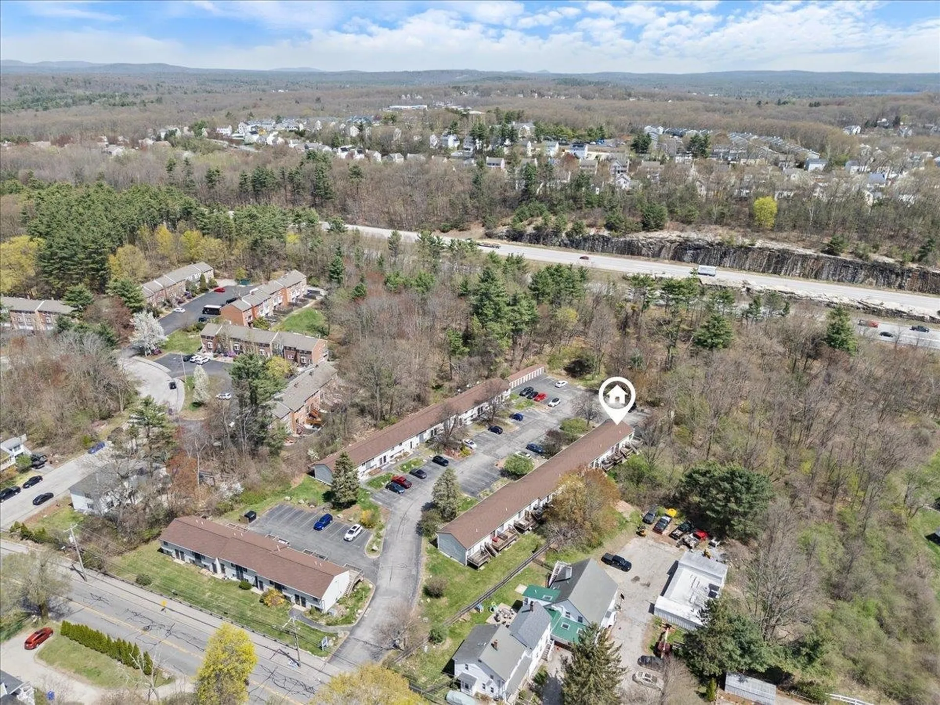 901 Mammoth Road Manchester NH 03104