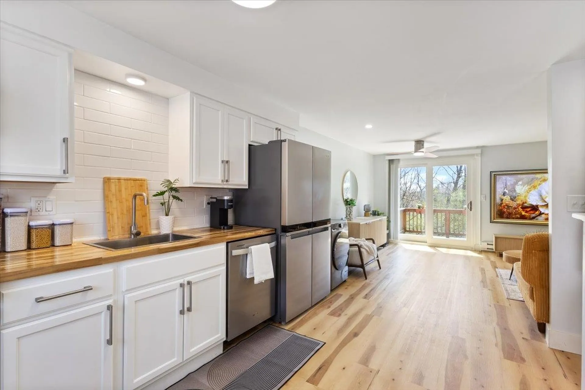 901 Mammoth Road Manchester NH 03104