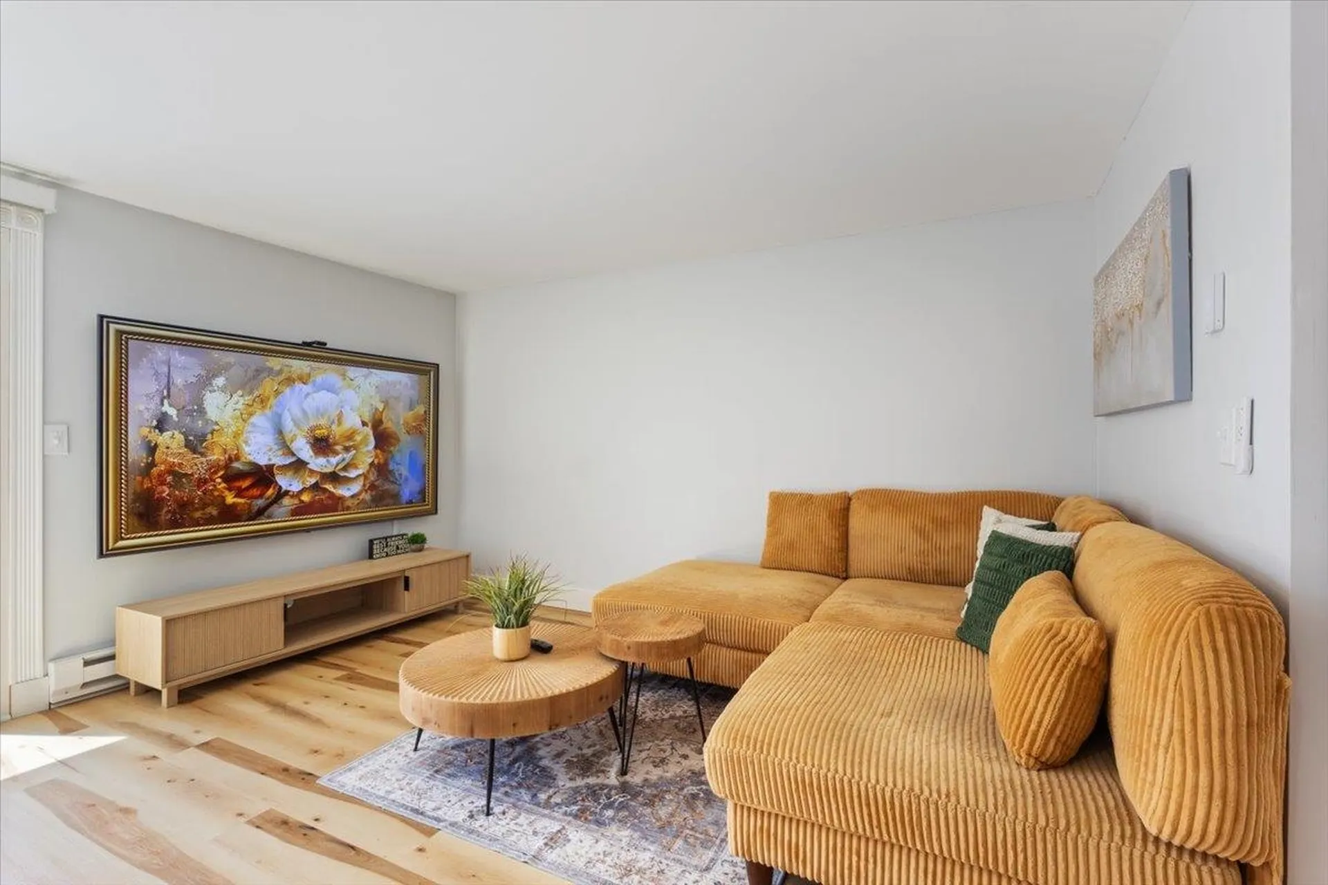 901 Mammoth Road Manchester NH 03104