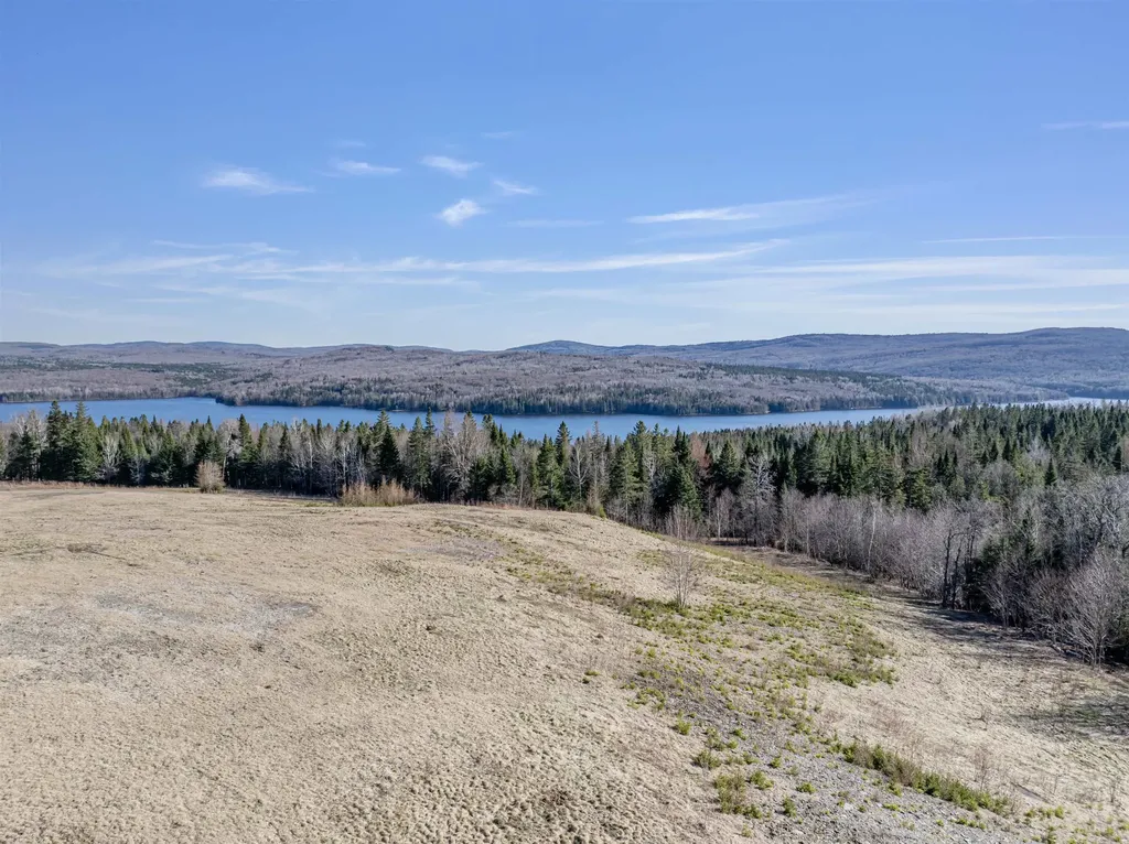 - The Tarns Road Pittsburg NH 03592