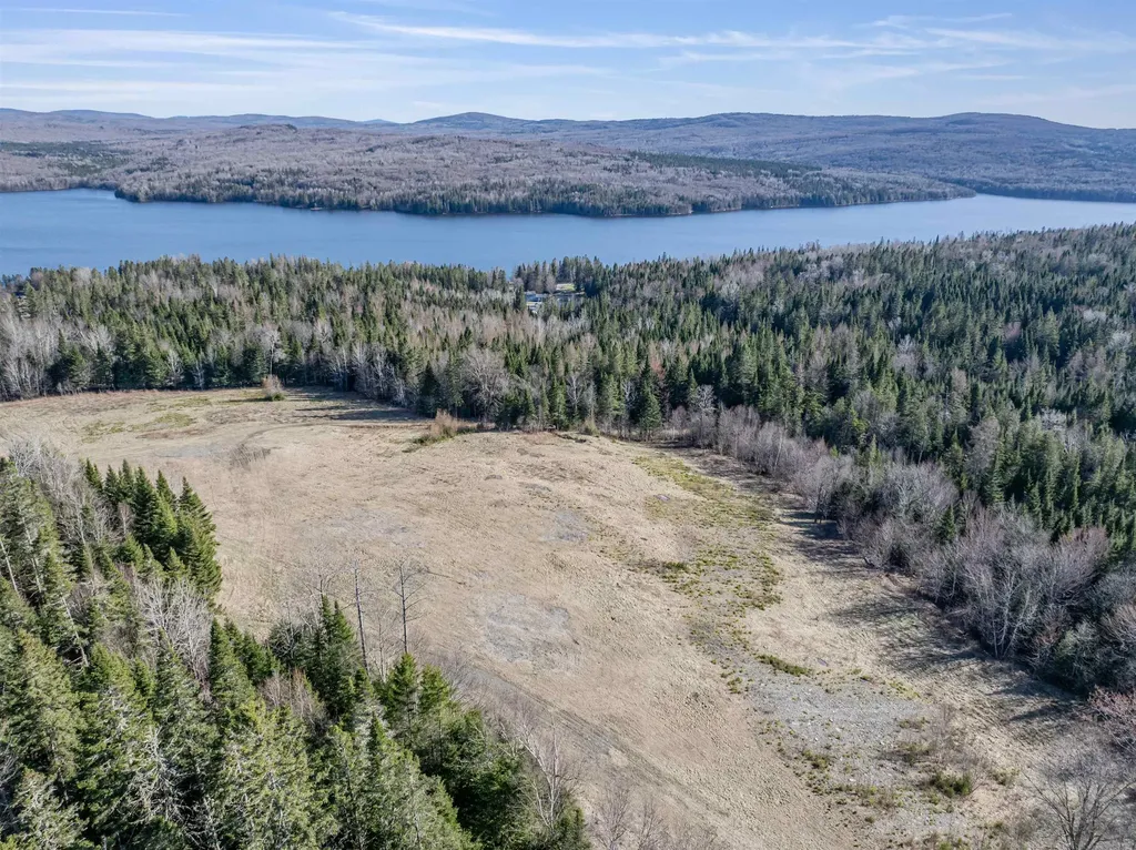 - The Tarns Road Pittsburg NH 03592