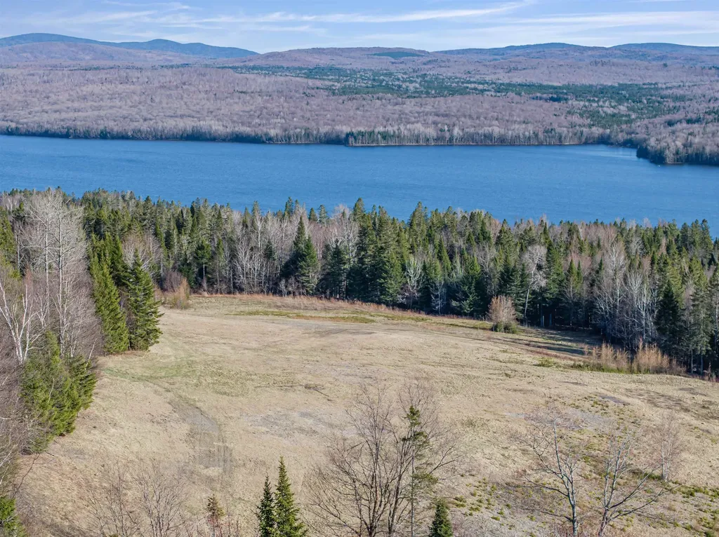 - The Tarns Road Pittsburg NH 03592