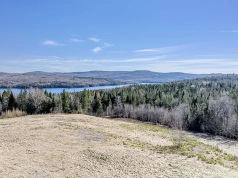 - The Tarns Road Pittsburg NH 03592