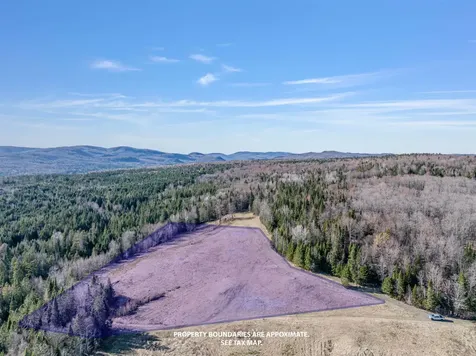 - The Tarns Road Pittsburg NH 03592