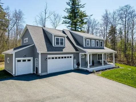 16 Whitman Drive Rochester NH 03839