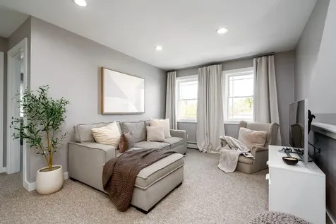 16 Whitman Drive Rochester NH 03839
