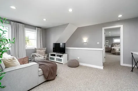 16 Whitman Drive Rochester NH 03839