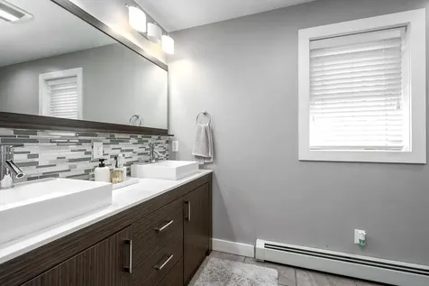 16 Whitman Drive Rochester NH 03839