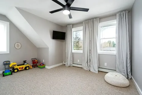 16 Whitman Drive Rochester NH 03839