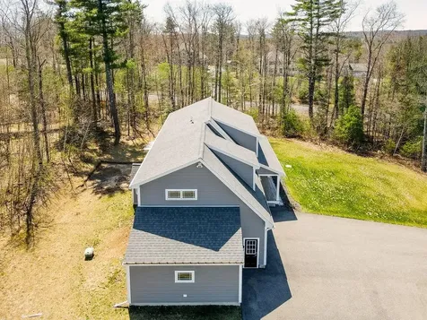 16 Whitman Drive Rochester NH 03839
