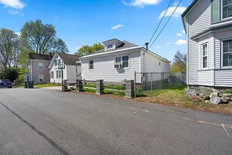 9 Cherry Street Nashua NH 03060