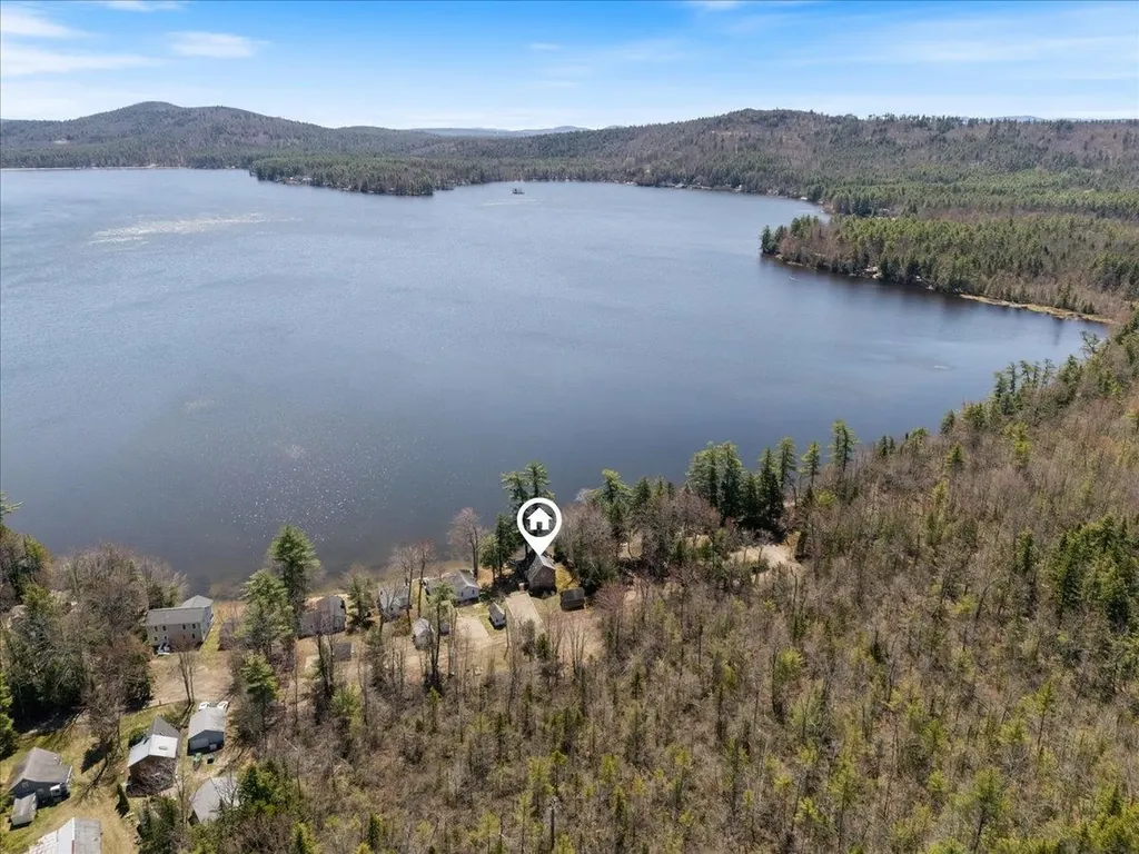 39 Lake Shore Drive Effingham NH 03882