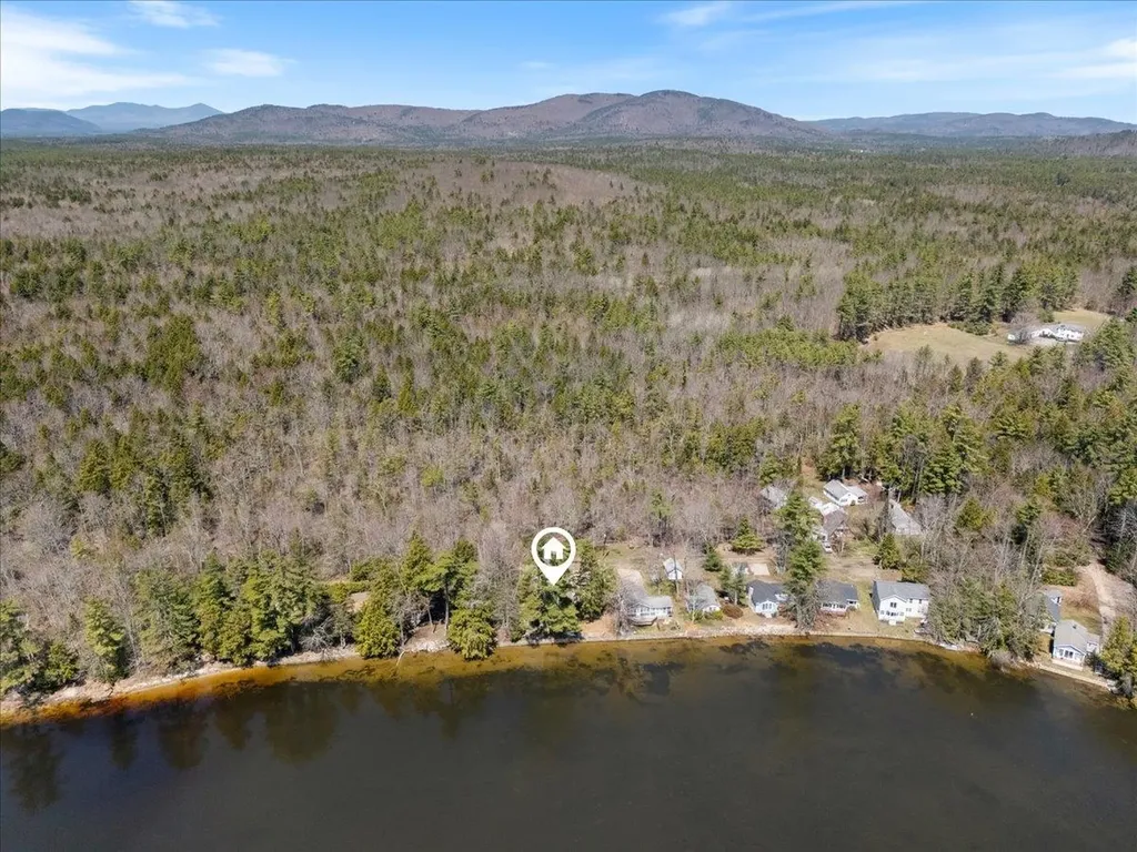 39 Lake Shore Drive Effingham NH 03882