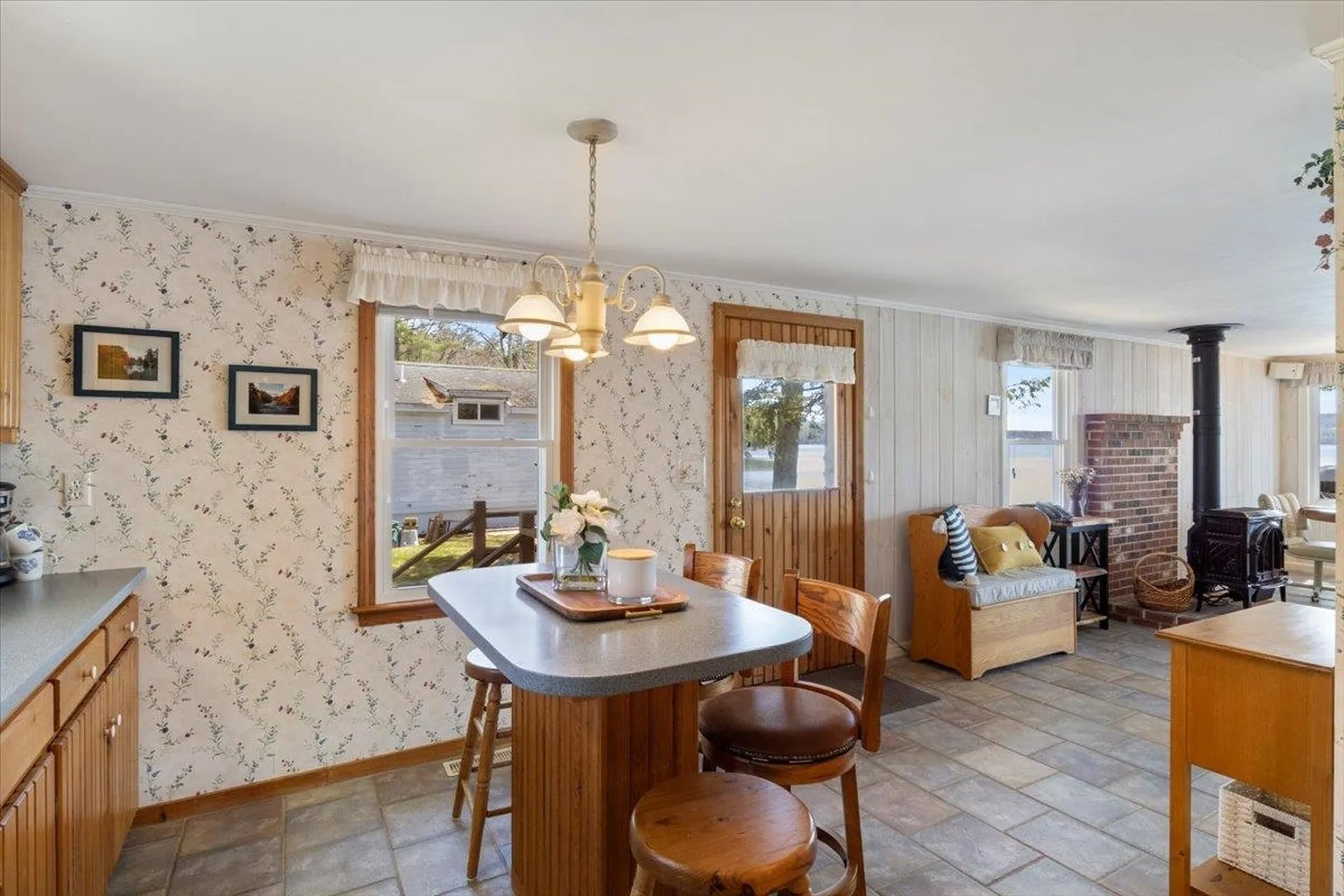 39 Lake Shore Drive Effingham NH 03882