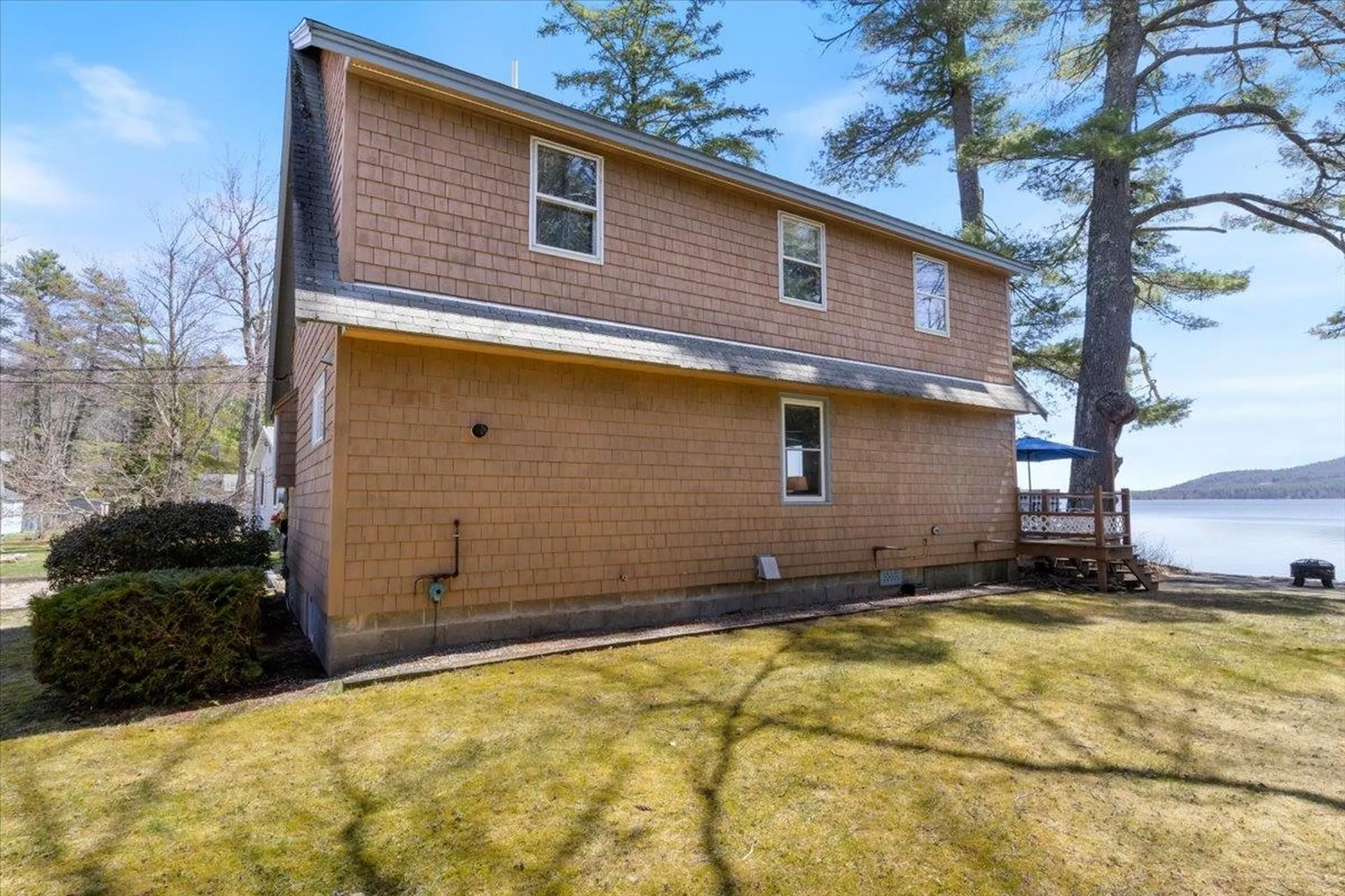 39 Lake Shore Drive Effingham NH 03882