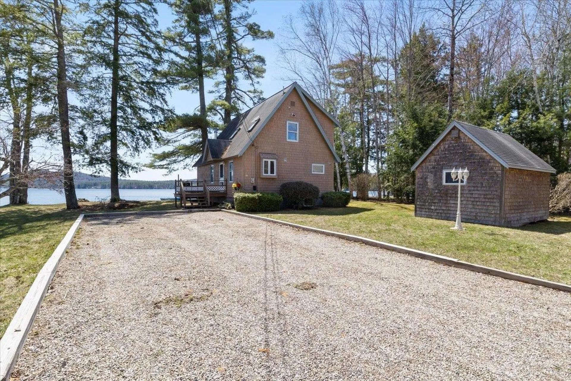 39 Lake Shore Drive Effingham NH 03882