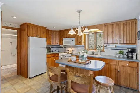 39 Lake Shore Drive Effingham NH 03882