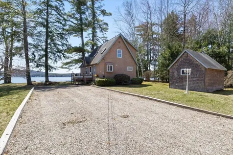 39 Lake Shore Drive Effingham NH 03882
