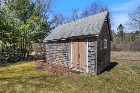 39 Lake Shore Drive Effingham NH 03882