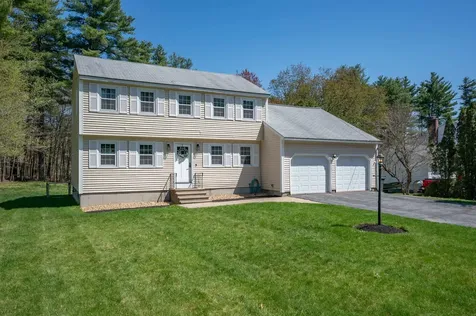 7 Woodridge Road Merrimack NH 03054