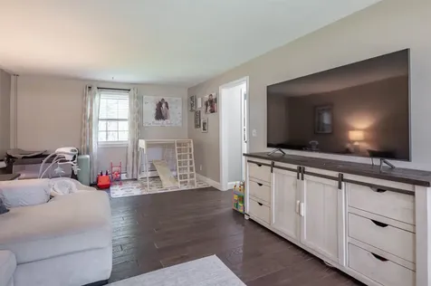 7 Woodridge Road Merrimack NH 03054