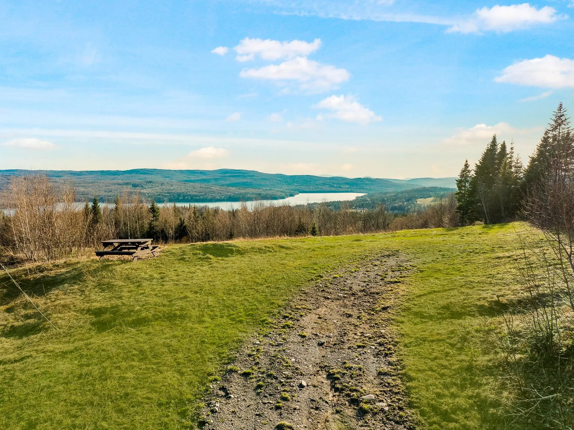 - Dorman Road Pittsburg NH 03592