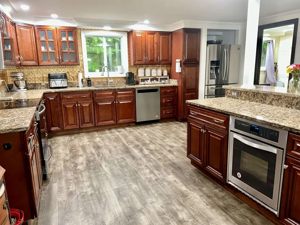 142 Bog Road Campton NH 03223