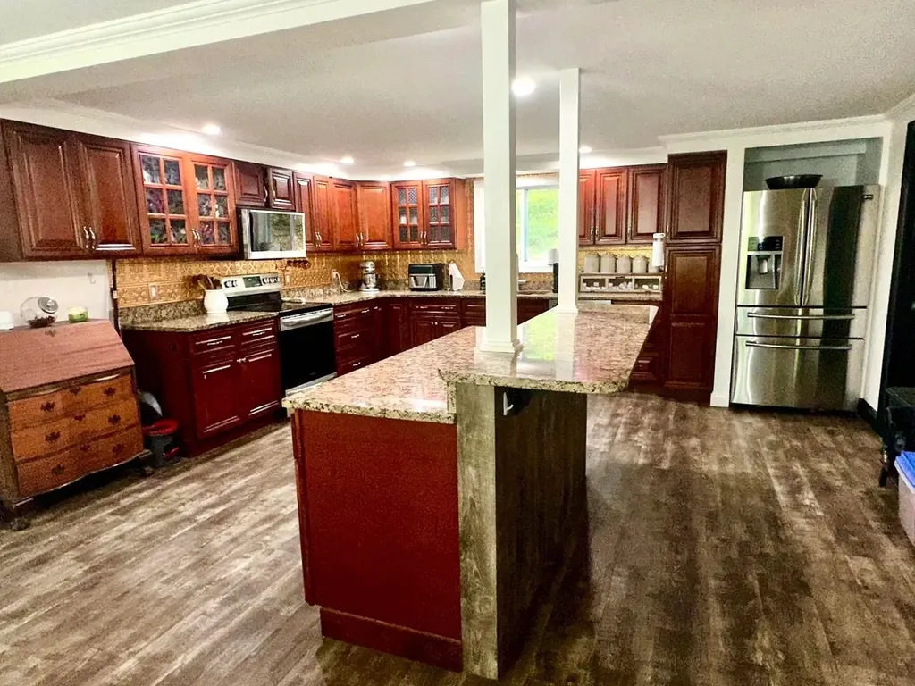 142 Bog Road Campton NH 03223